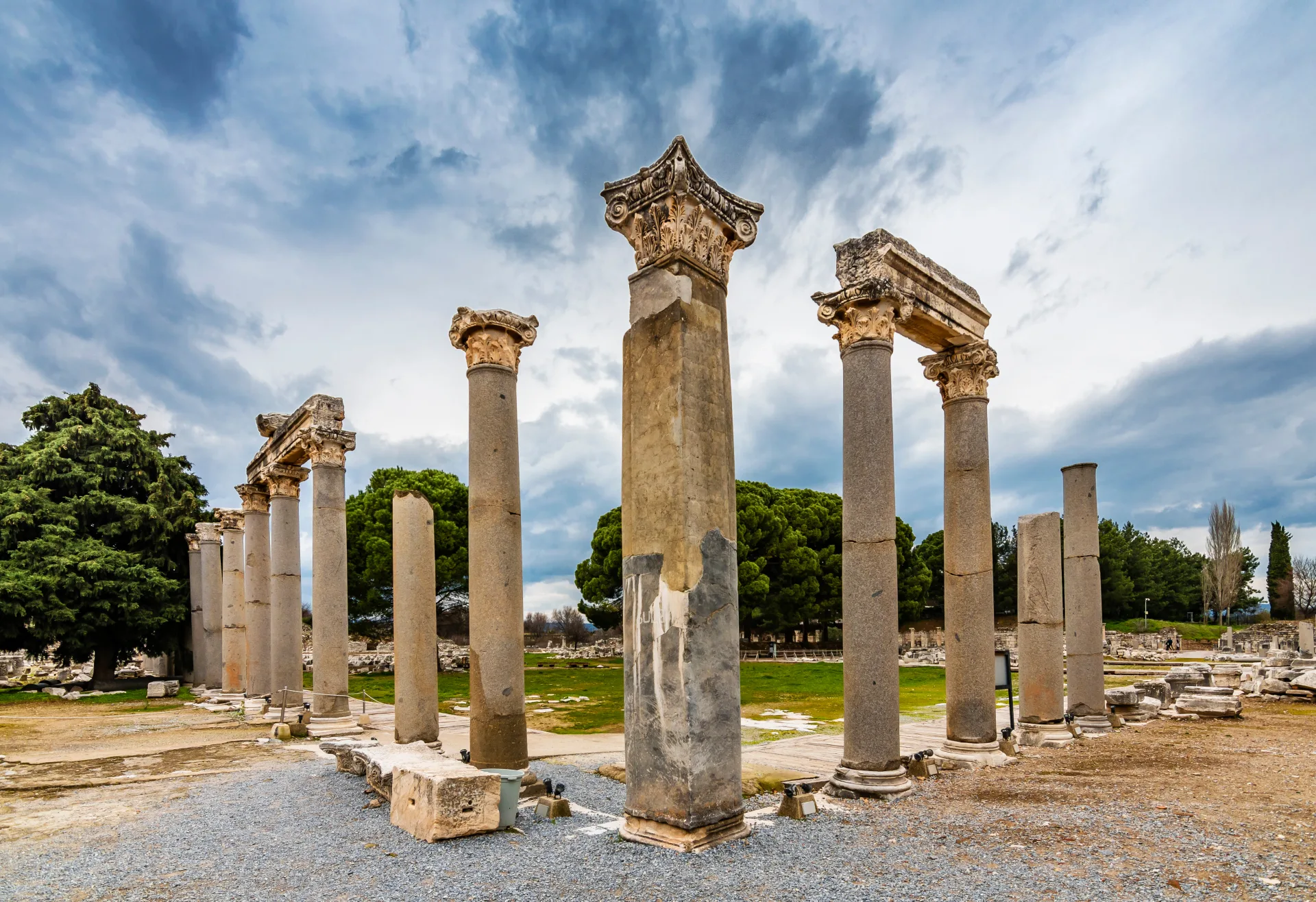 Commercial Agora